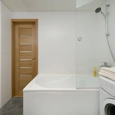 Cozy Lootsi With Sauna And Balcony - Centre *