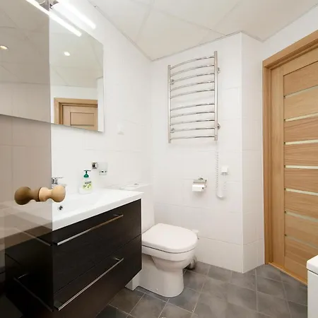 アパート Cozy Lootsi With Sauna And Balcony - Centre *