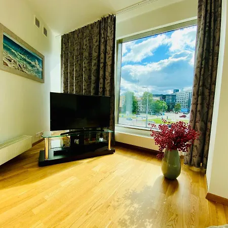 Apartment Cozy Lootsi With Sauna And Balcony - Centre Tallinn